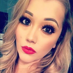 Meet your Posher, Mayra